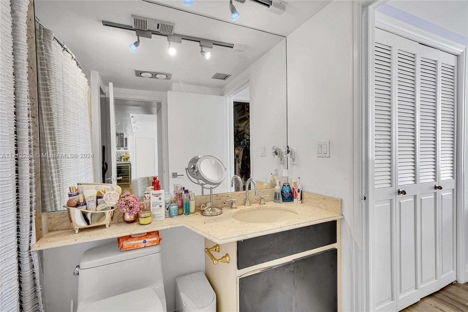 JOCKEY CLUB III CONDO · #255 in Miami - Photo 21