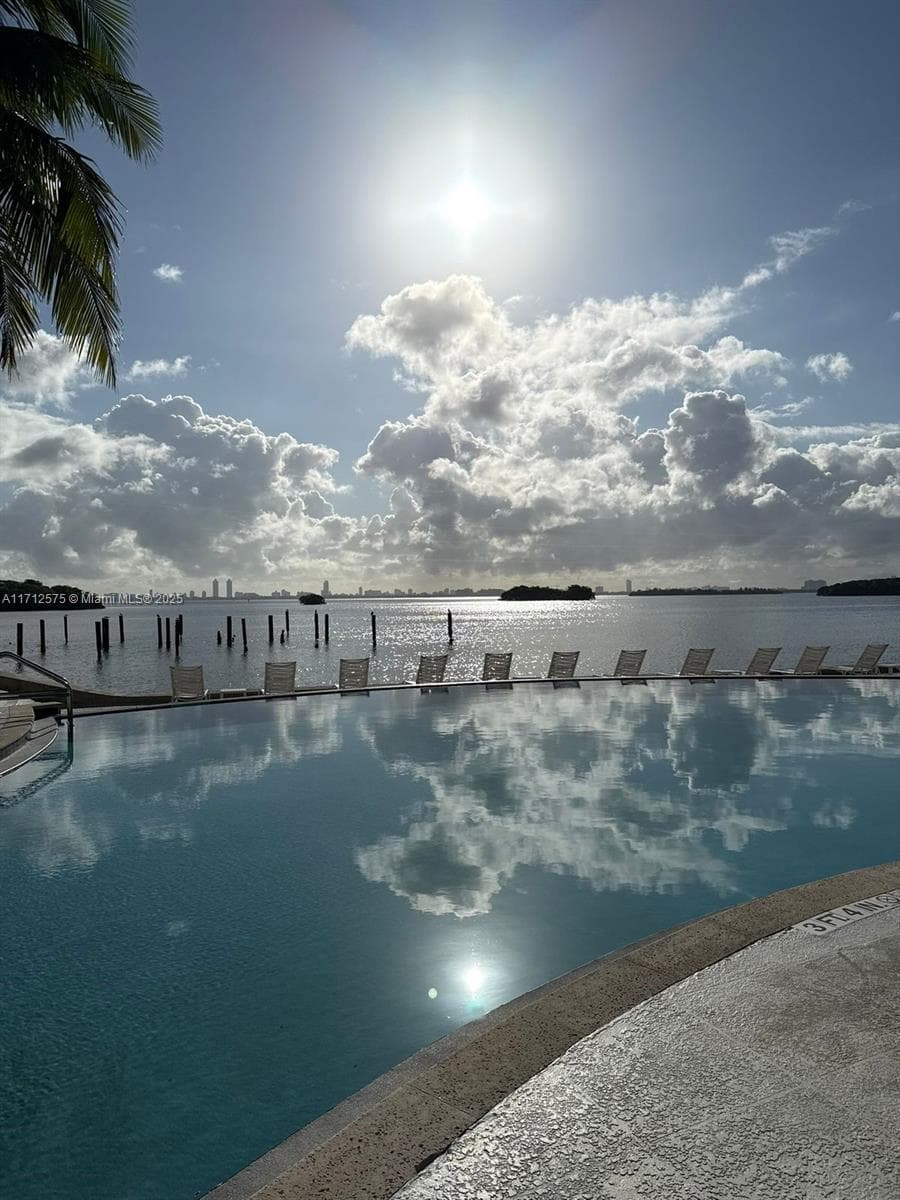 NIRVANA CONDO · #G503 in Miami - Photo 2
