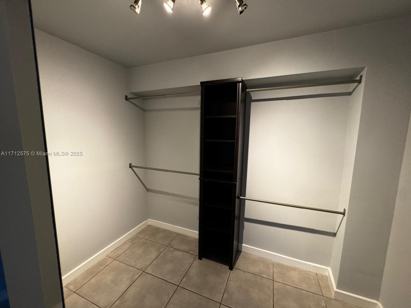 NIRVANA CONDO · #G503 in Miami - Photo 21