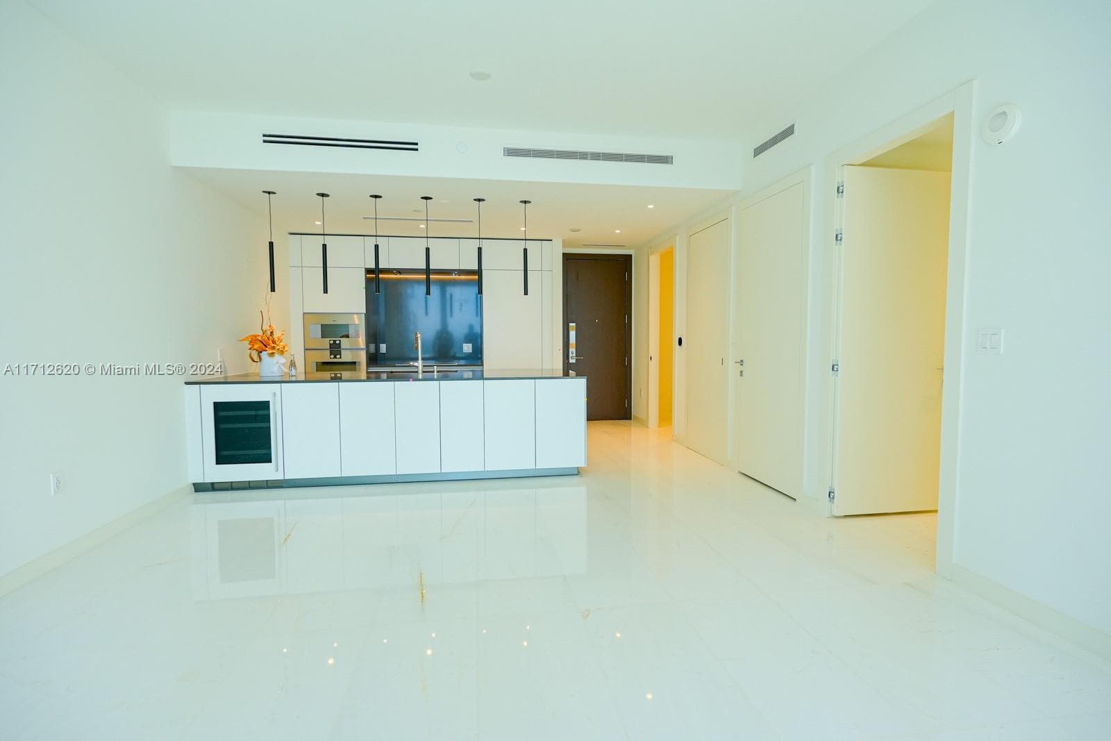 Aston Martin Residences · #1806 in Miami - Photo 27