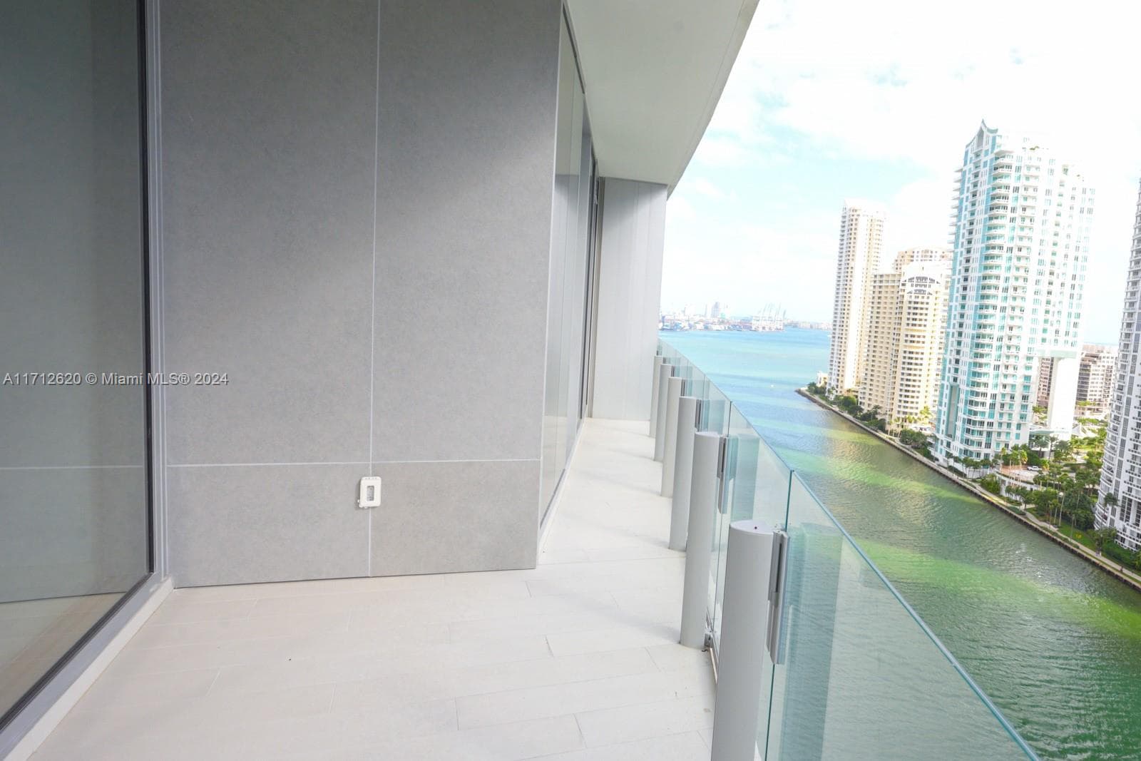Aston Martin Residences · #1806 in Miami - Photo 42