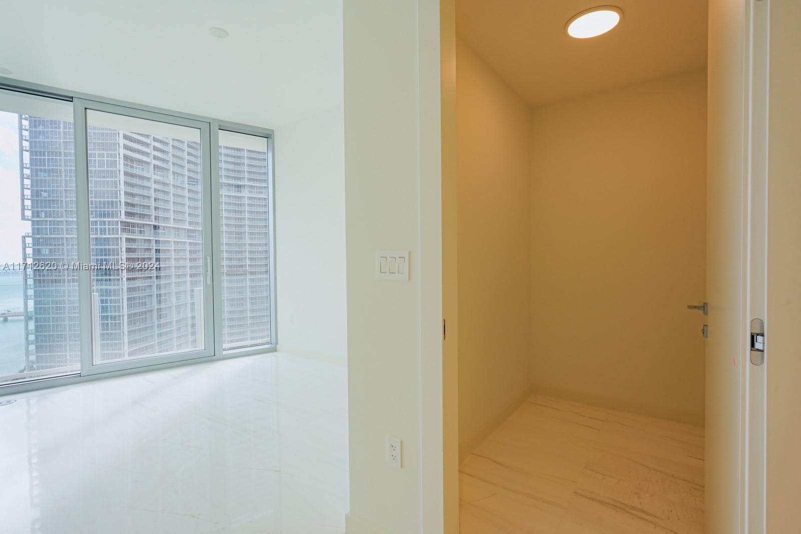 Aston Martin Residences · #1806 in Miami - Photo 16