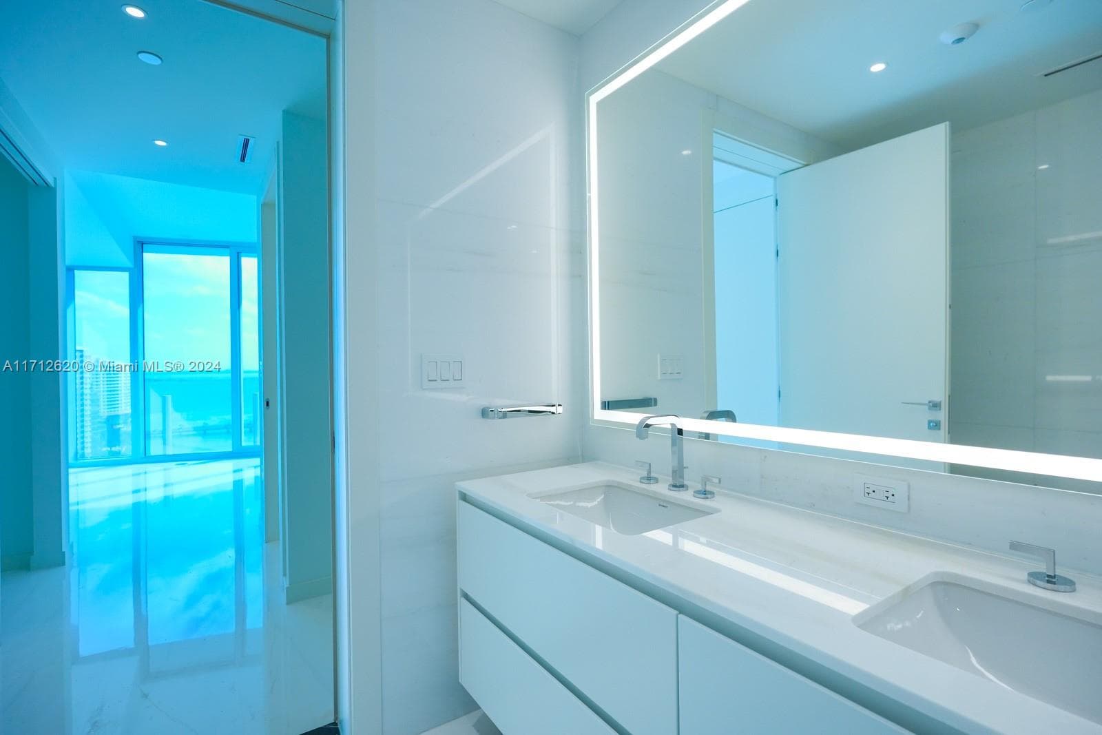 Aston Martin Residences · #1806 in Miami - Photo 26
