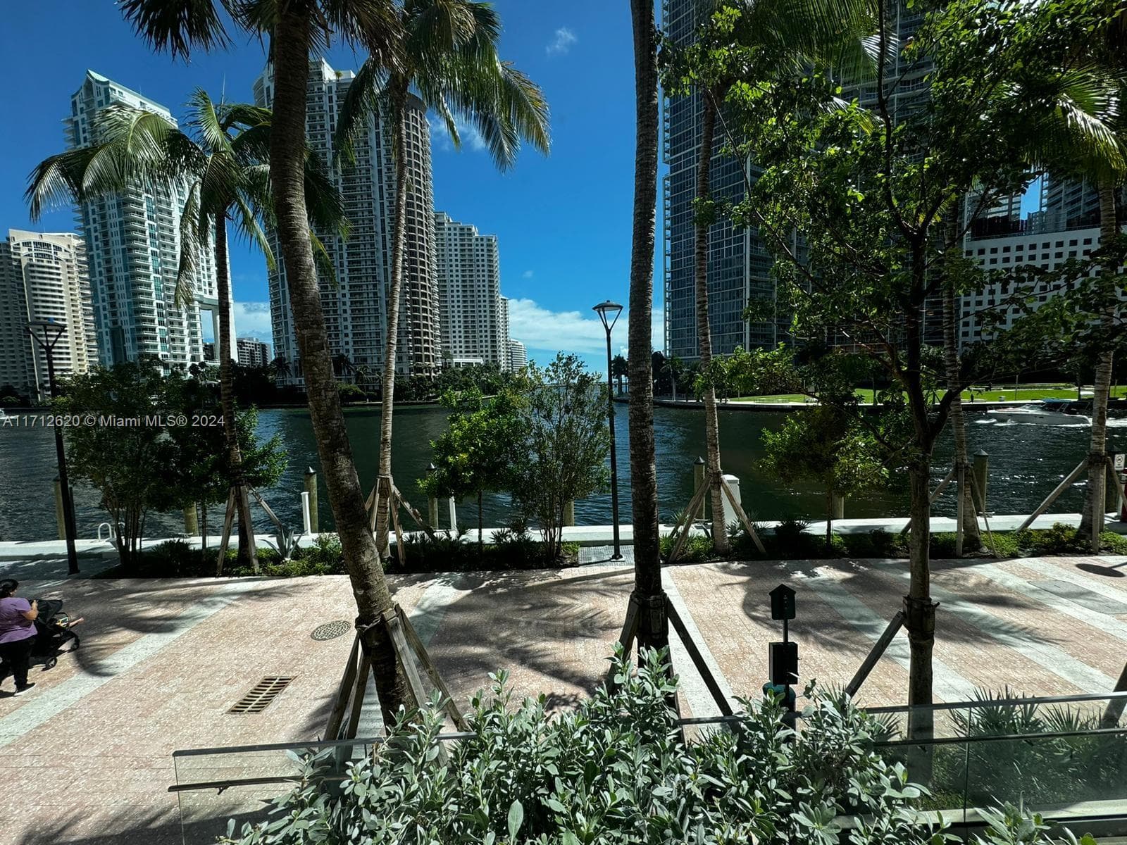 Aston Martin Residences · #1806 in Miami - Photo 7