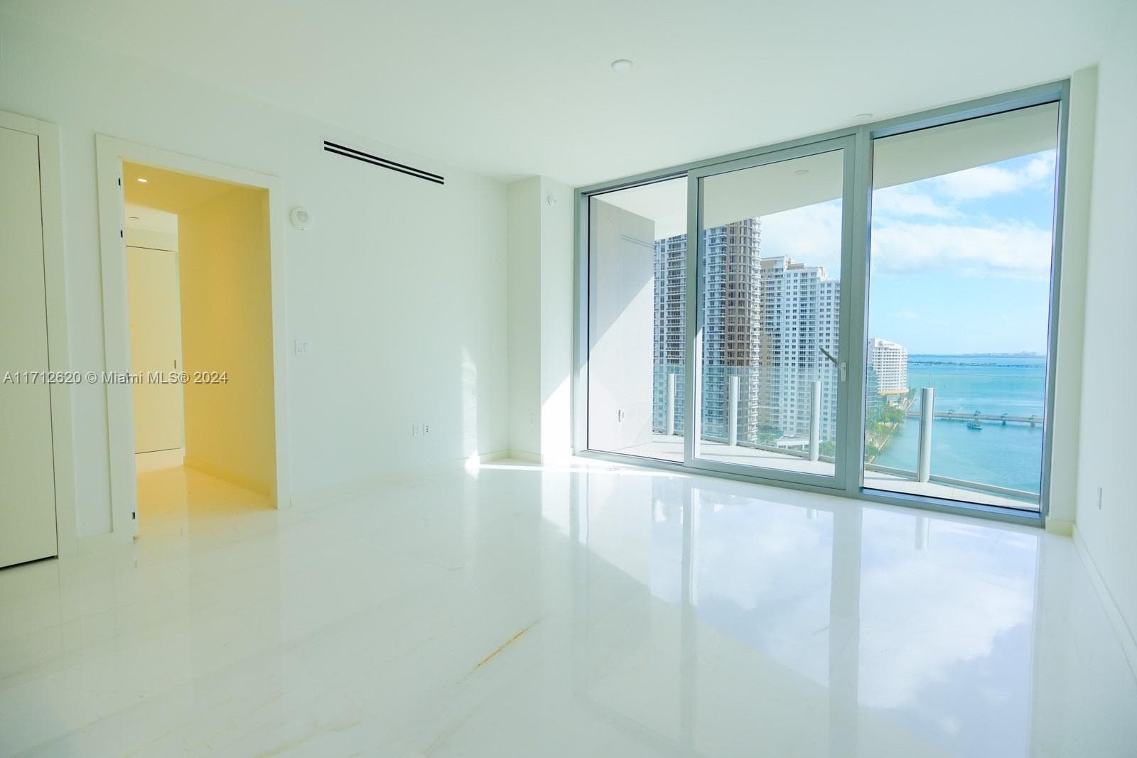 Aston Martin Residences · #1806 in Miami - Photo 32