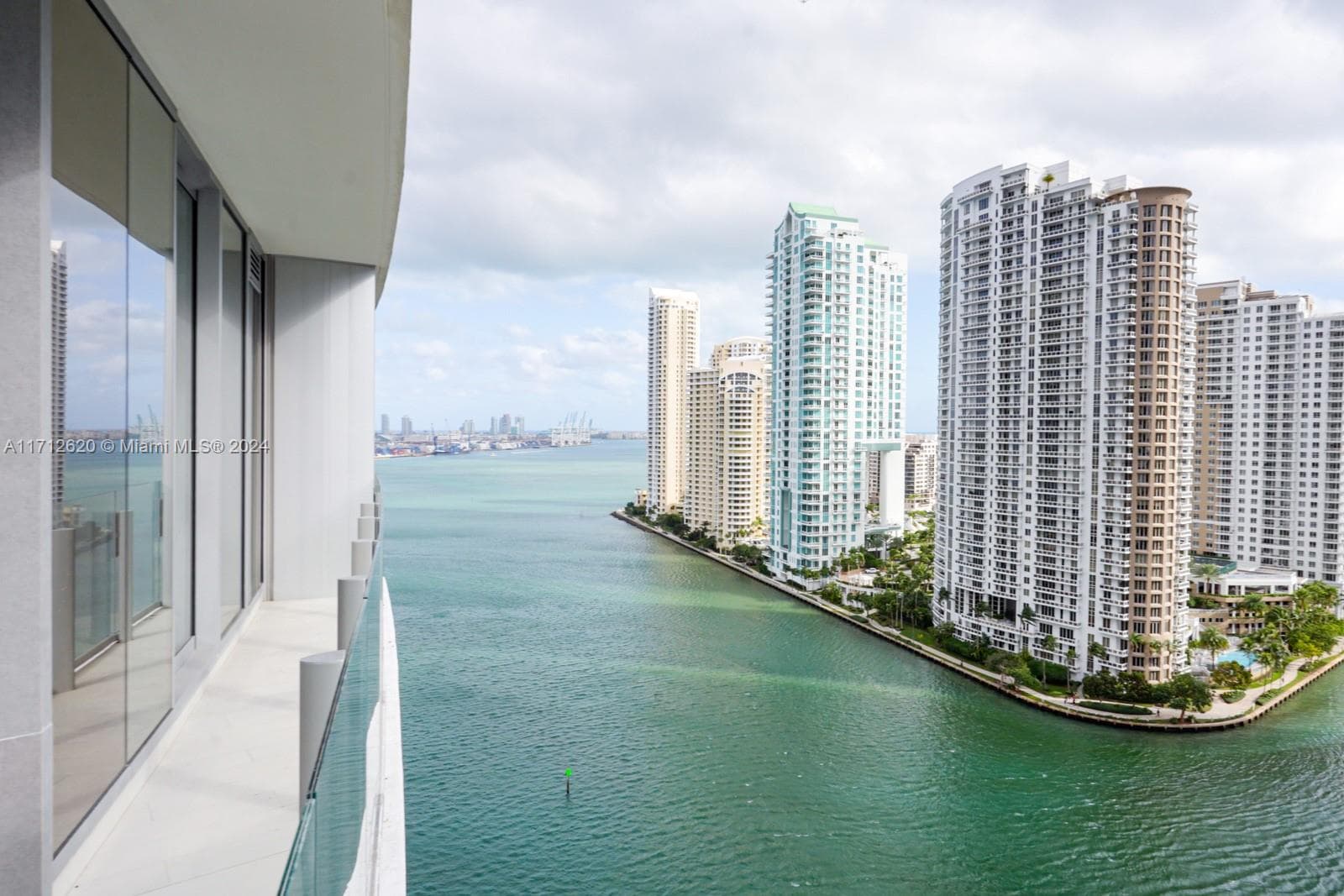 Aston Martin Residences · #1806 in Miami - Photo 45