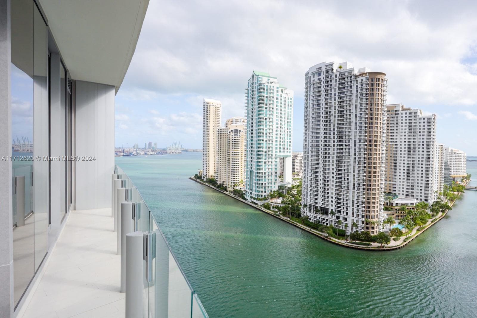 Aston Martin Residences · #1806 in Miami - Photo 44