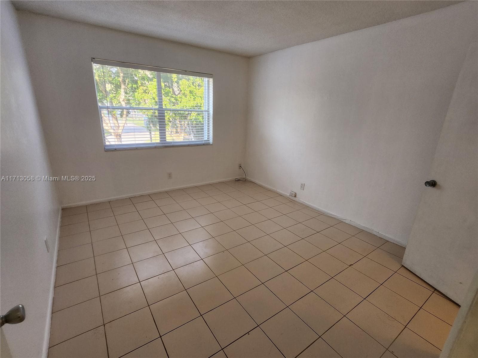 IMPERIAL VILLAGE CONDO · #212 in Fort Lauderdale - Photo 16