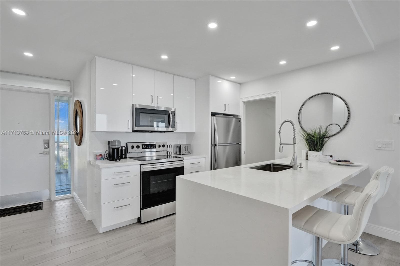 Silver Thatch · #705 in Pompano Beach - Photo 9