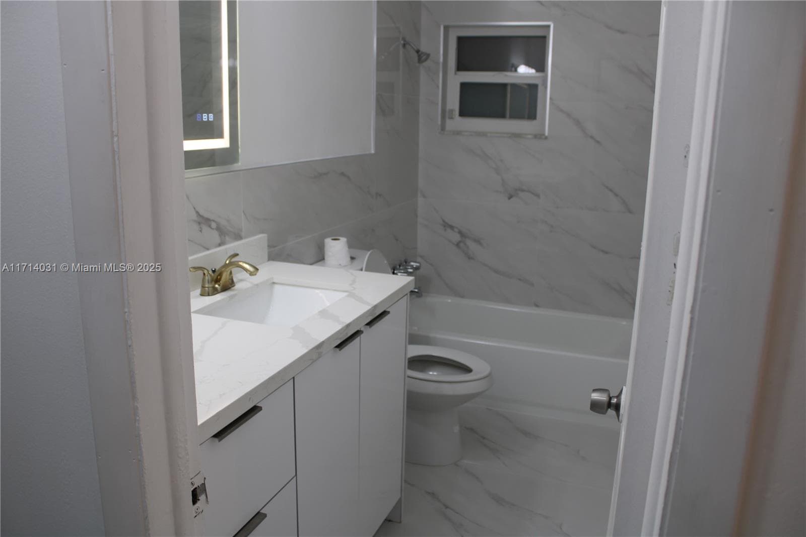 600 SW 28th Way photo 16