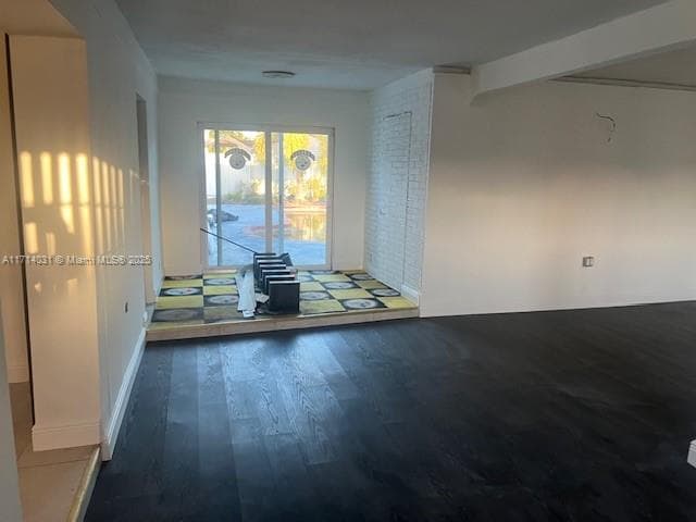 600 SW 28th Way photo 3