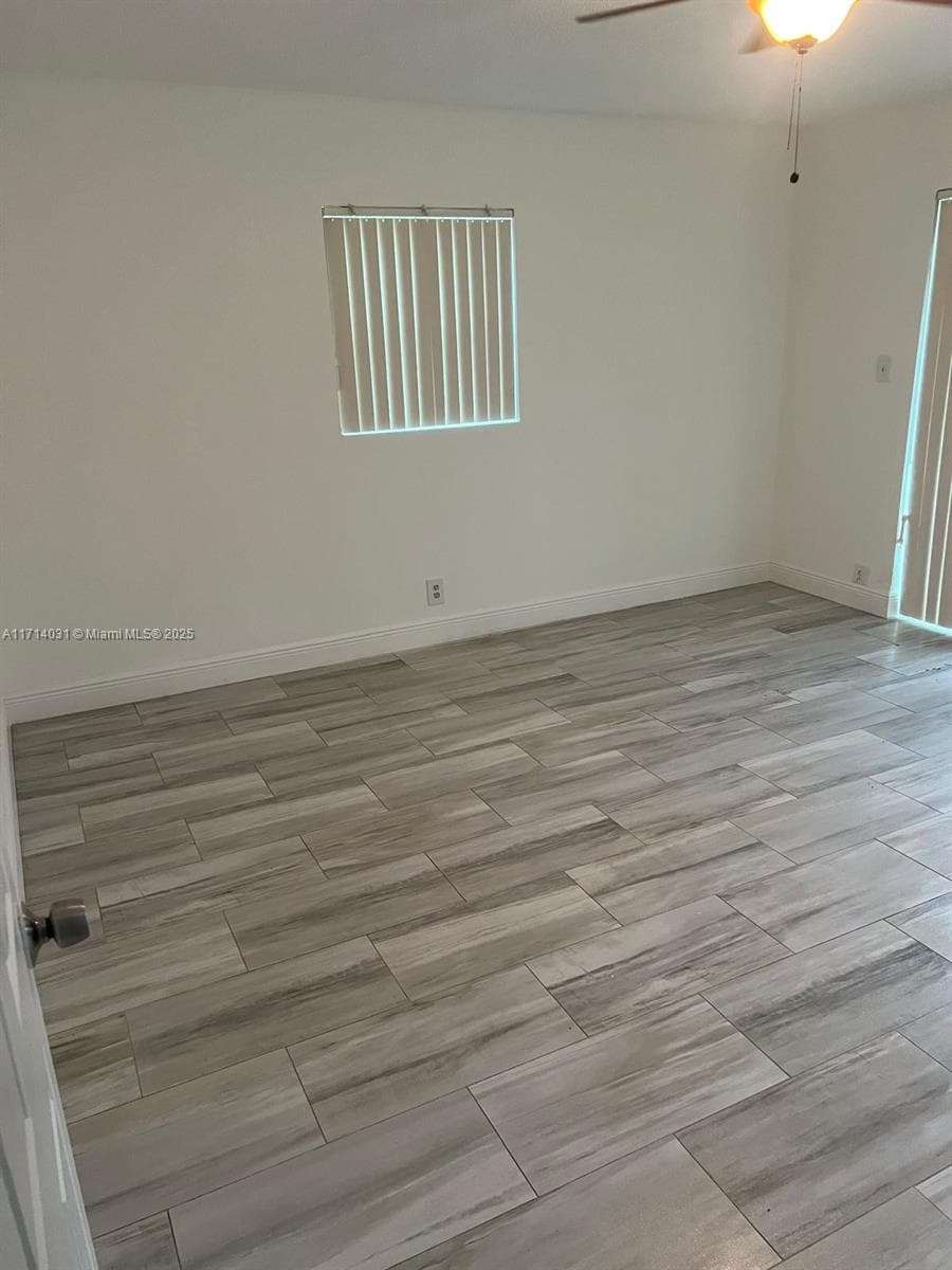 600 SW 28th Way photo 31