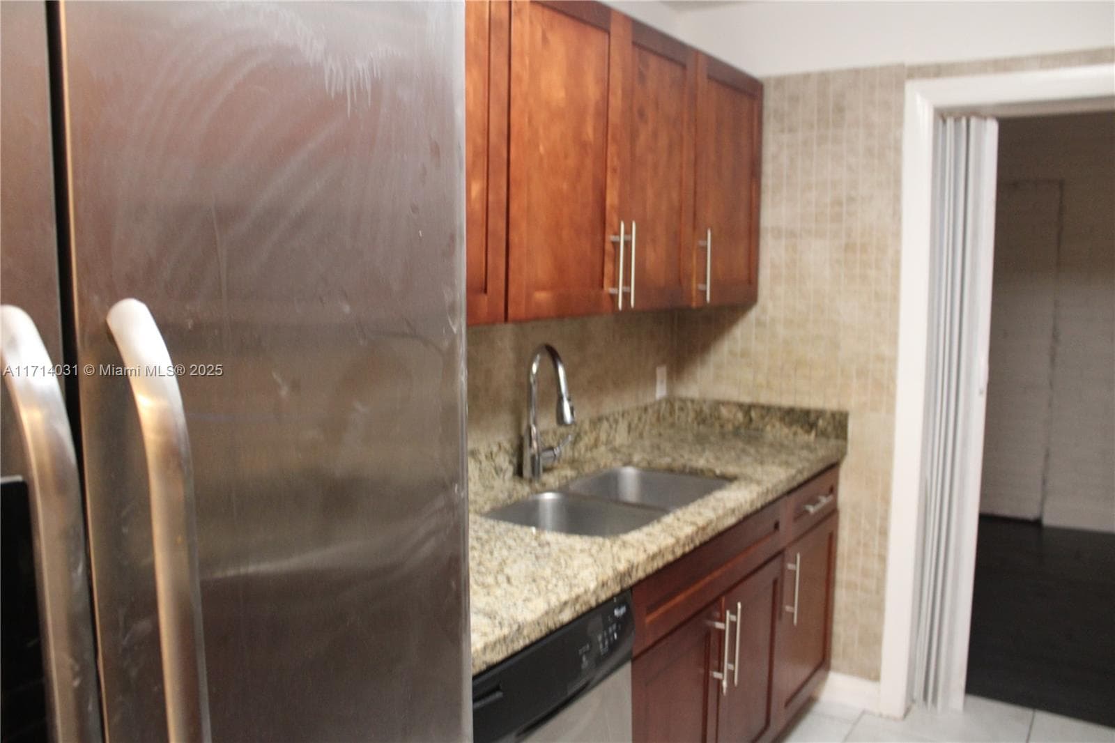 600 SW 28th Way photo 4