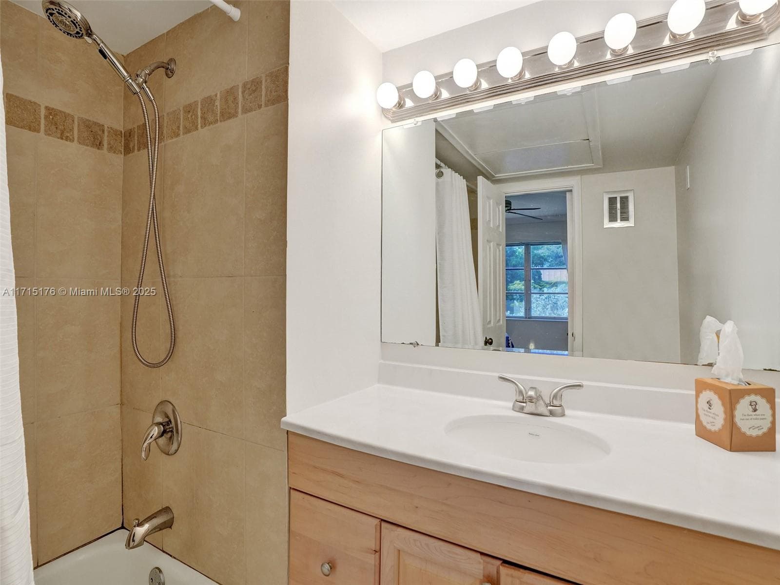 MANOR GROVE VILLAGE ONE · #204D in Wilton Manors - Photo 17