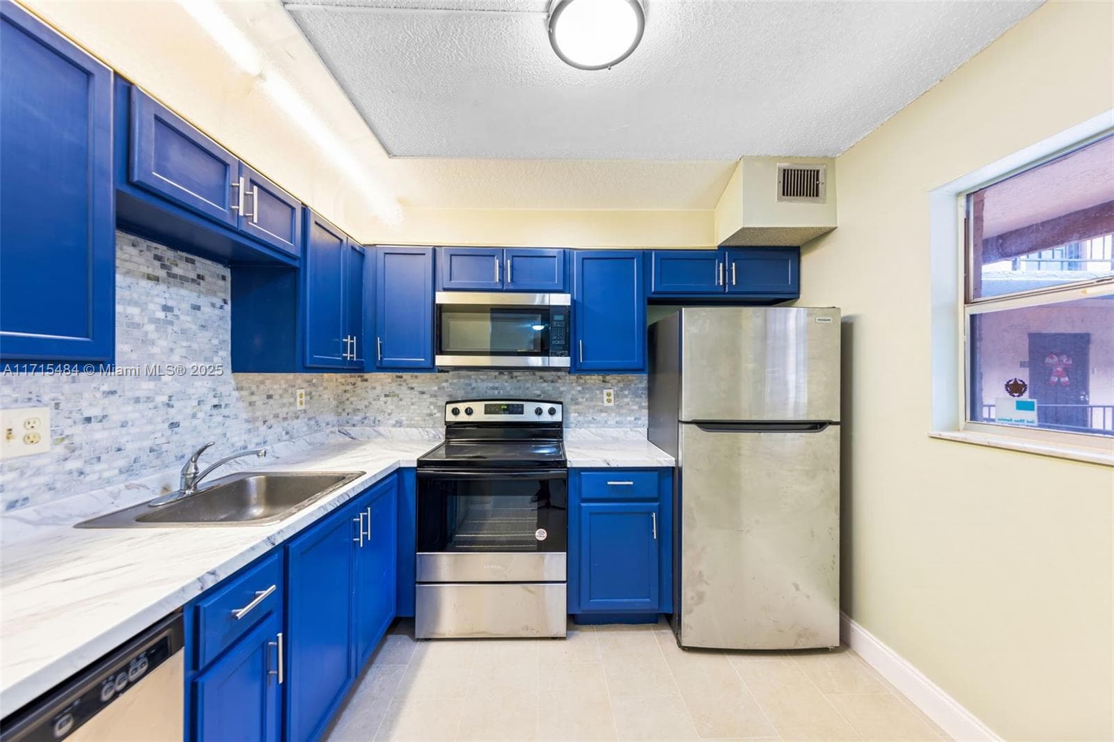 SOMERSET AT LAUDERDALE LA · #206K in Lauderdale Lakes - Photo 23