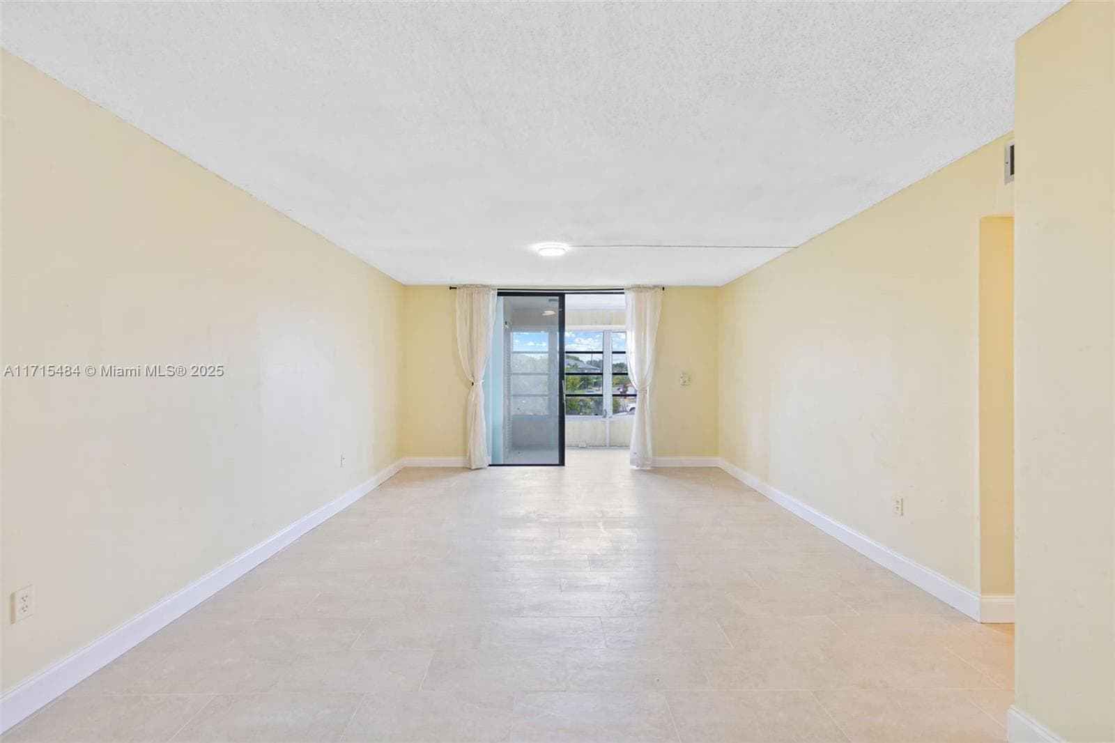 SOMERSET AT LAUDERDALE LA · #206K in Lauderdale Lakes - Photo 3