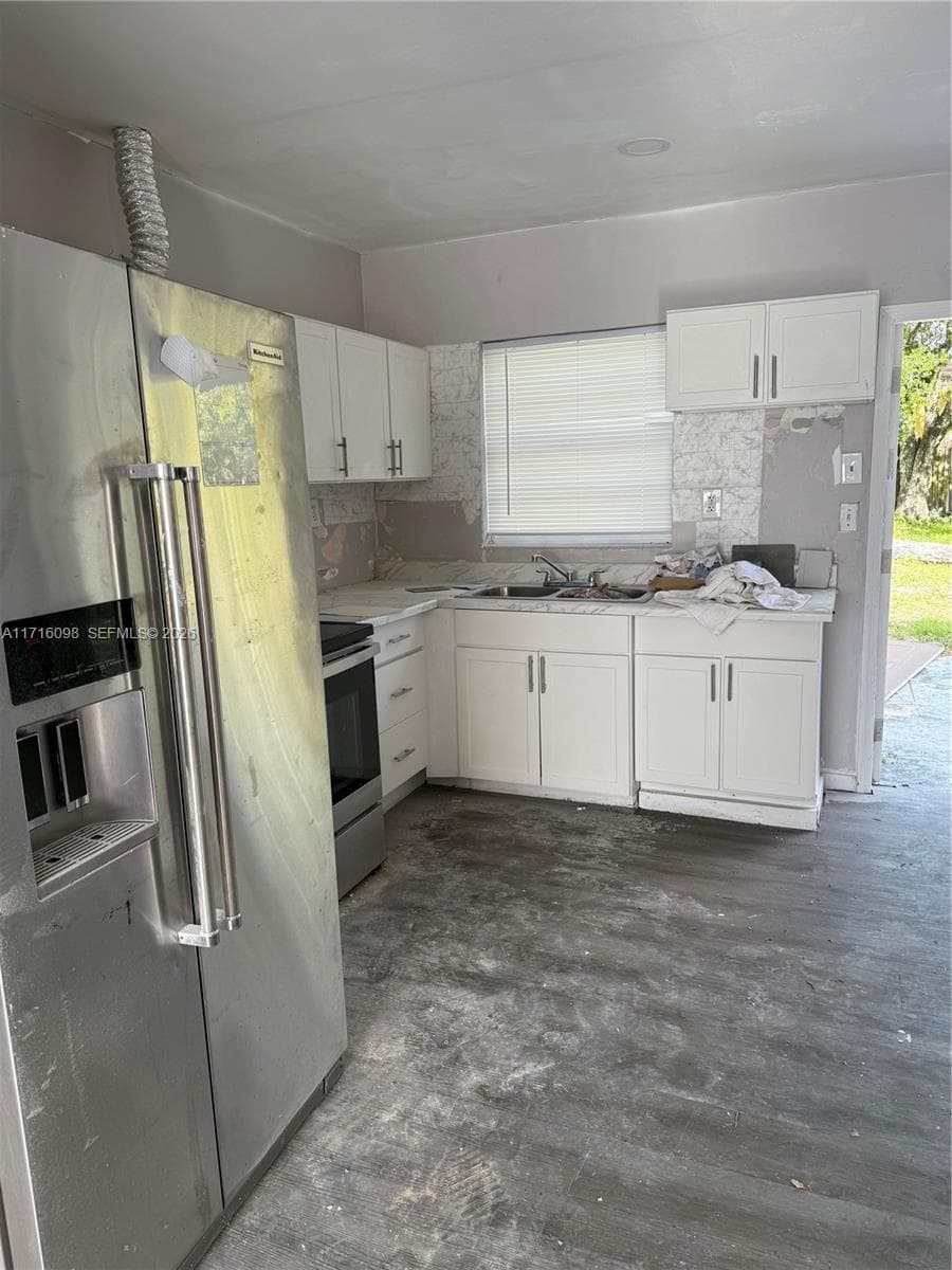 1240 SW 32nd Ave photo 8