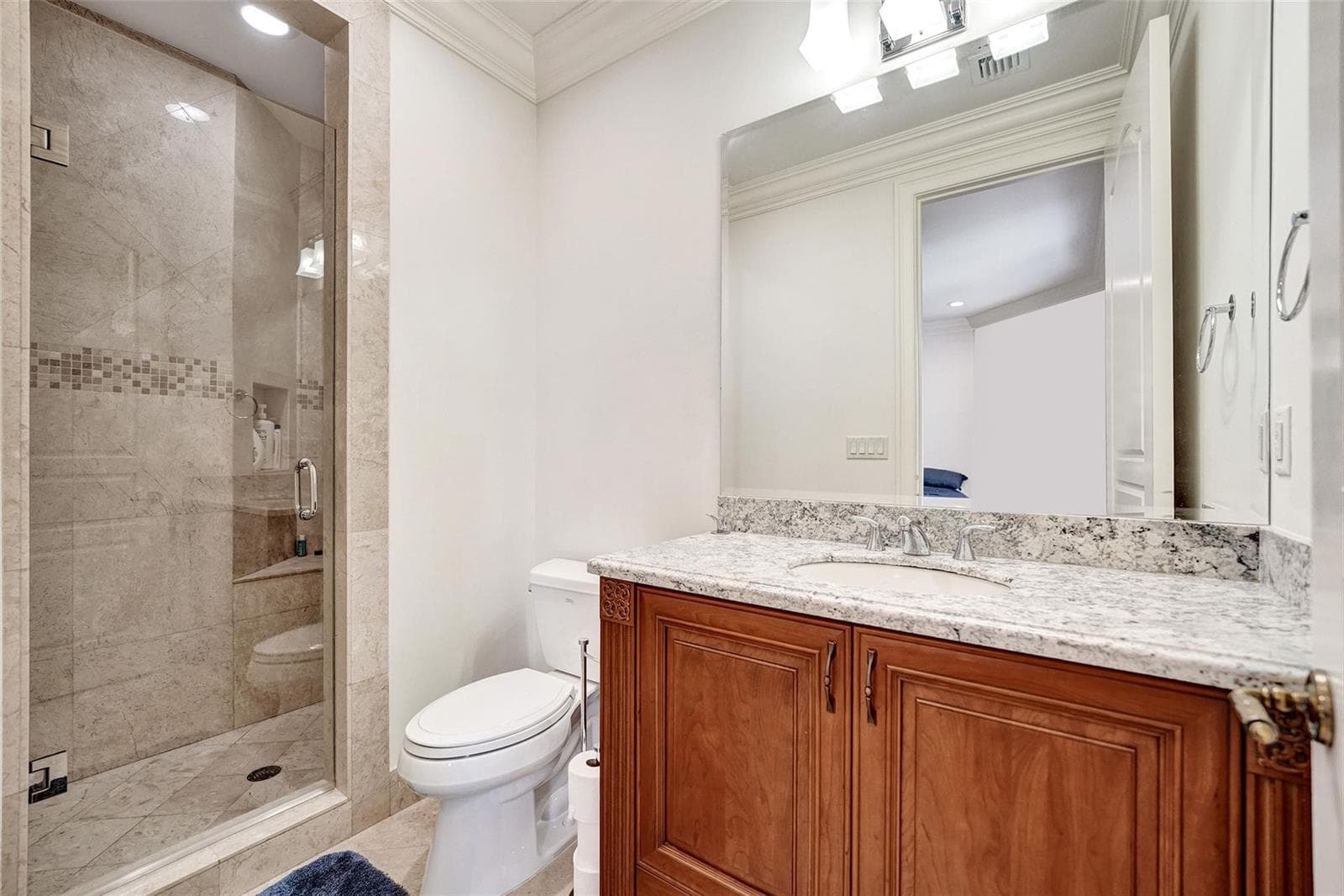 Bathroom bedroom 3