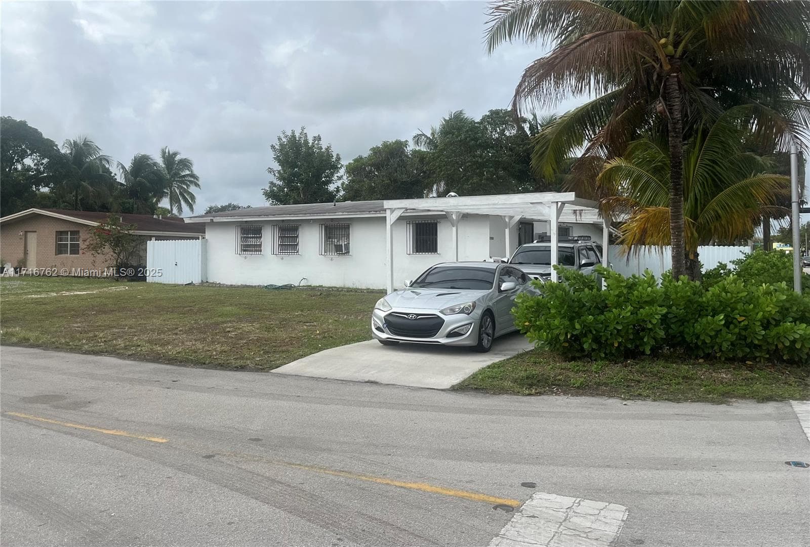 2900 Davie Blvd photo 4