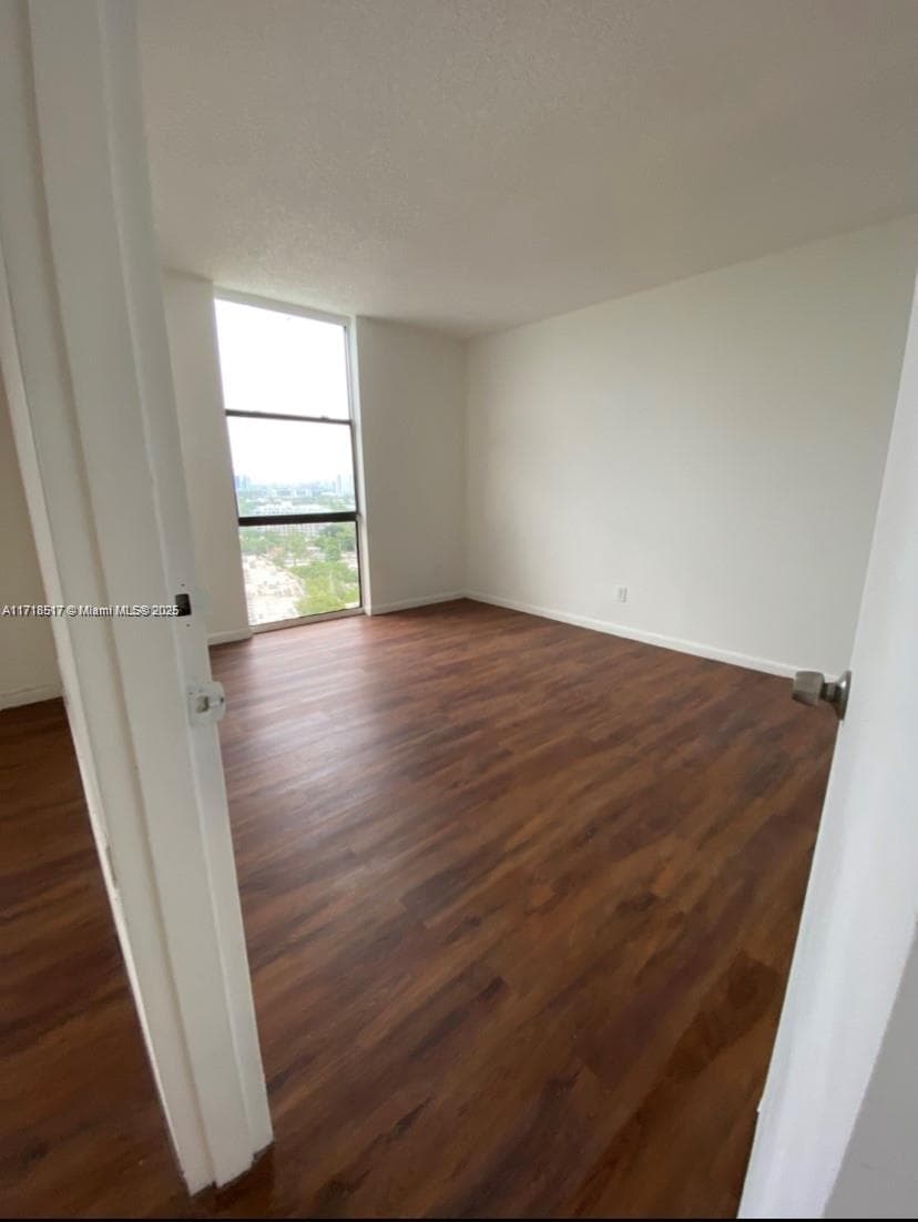 SAILBOAT CAY CONDO · #1507 in North Miami - Photo 15
