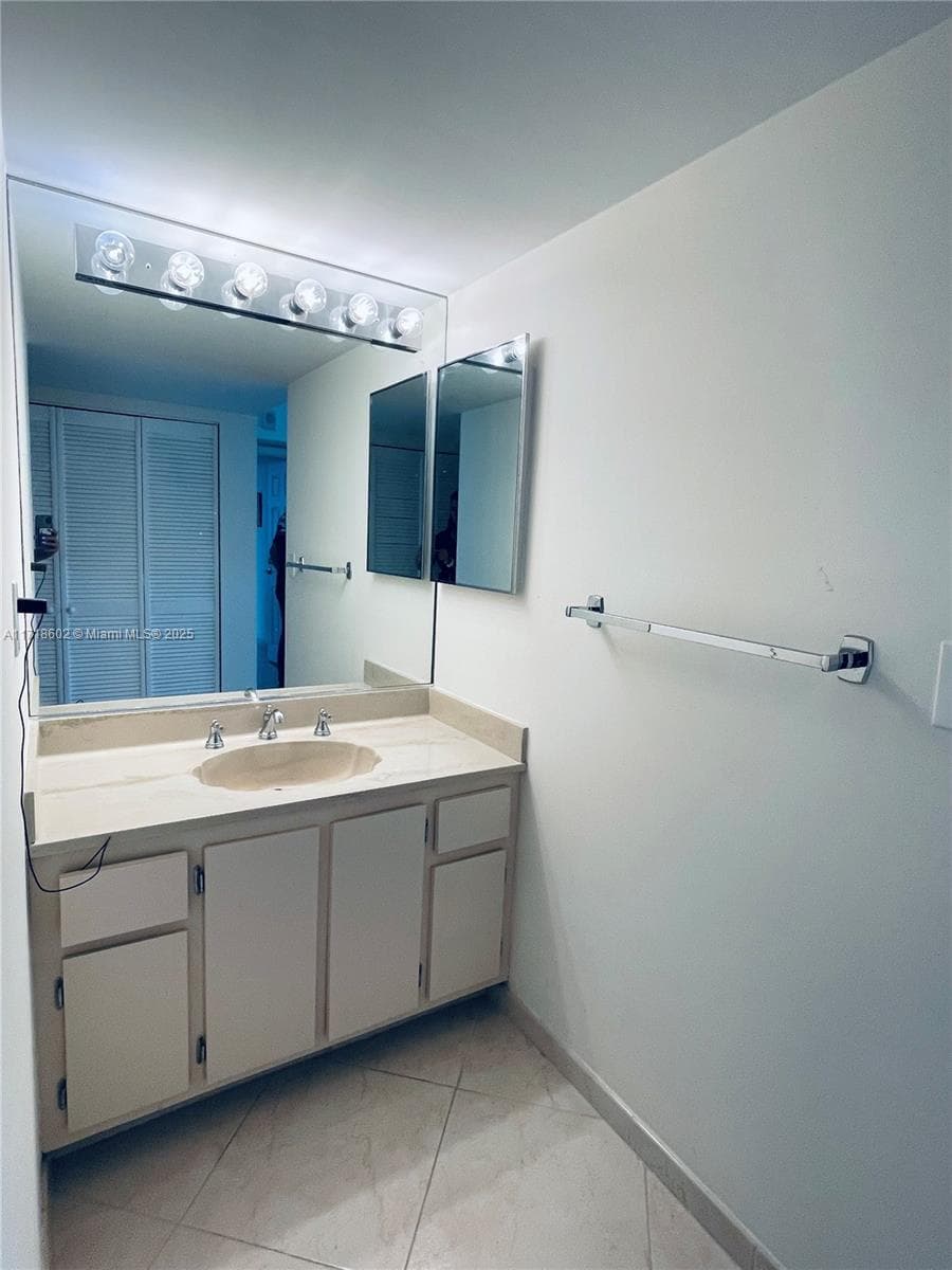 JOCKEY CLUB CONDO UNIT II · #4E in Miami - Photo 23
