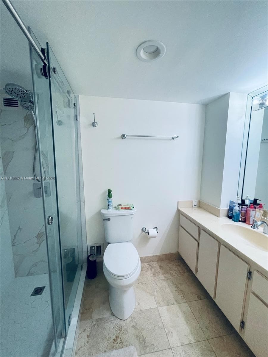JOCKEY CLUB CONDO UNIT II · #4E in Miami - Photo 18