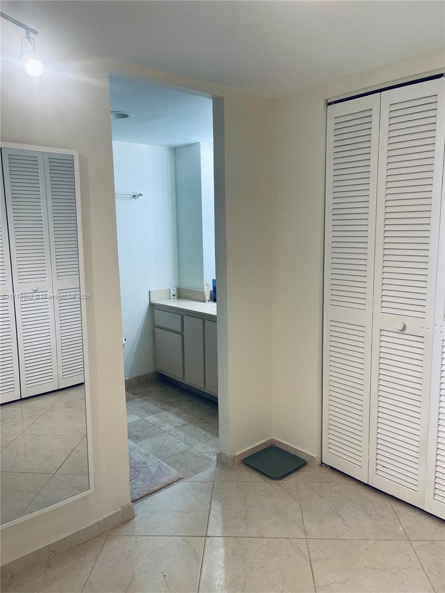 JOCKEY CLUB CONDO UNIT II · #4E in Miami - Photo 15