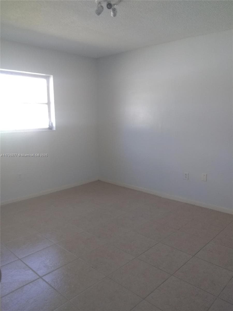 Haifa Condo Association · #G210 in North Miami Beach - Photo 3