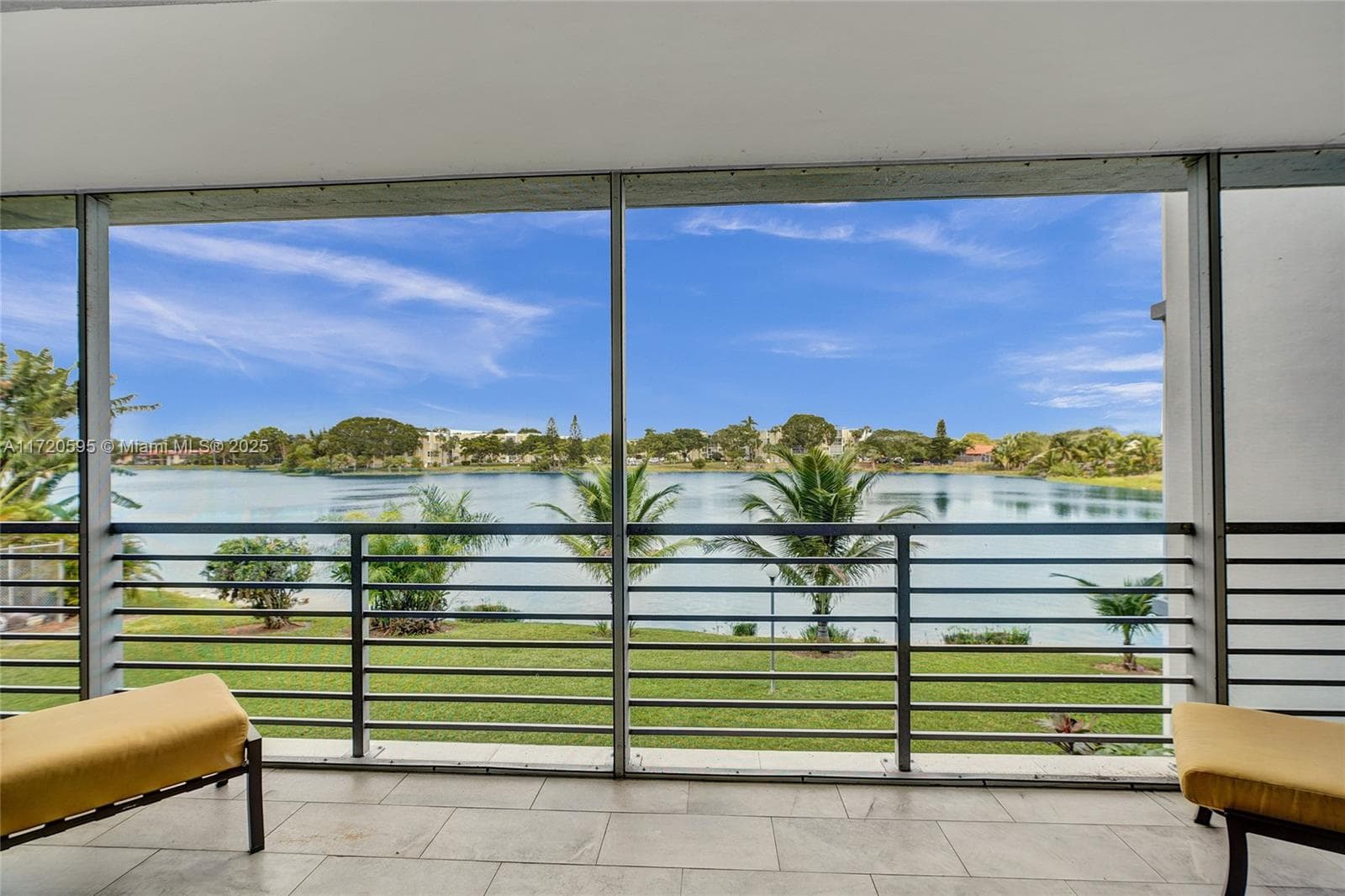 AZURE LAKE CONDO · #222 in Miami - Photo 72