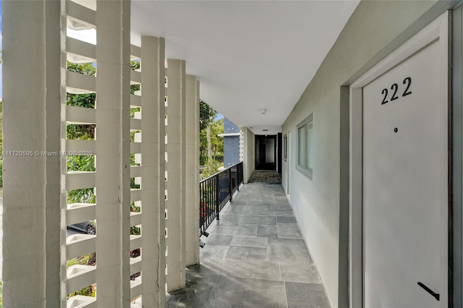 AZURE LAKE CONDO · #222 in Miami - Photo 81