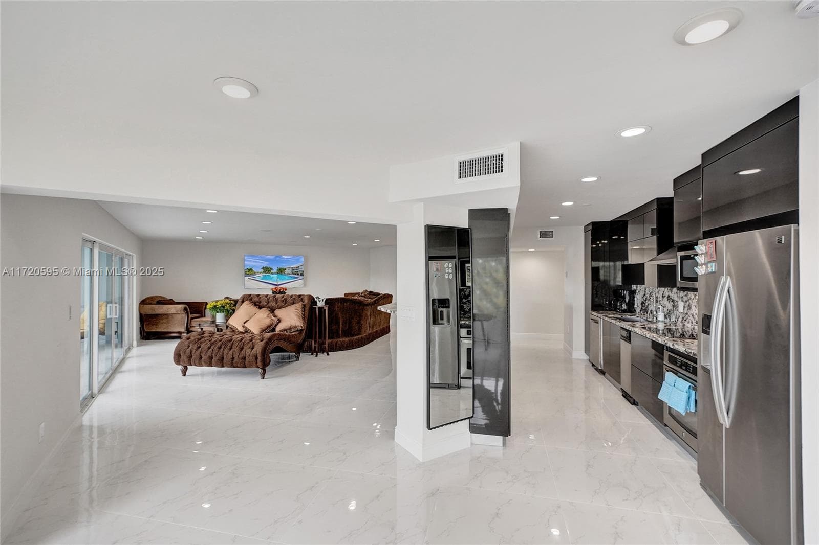 AZURE LAKE CONDO · #222 in Miami - Photo 39