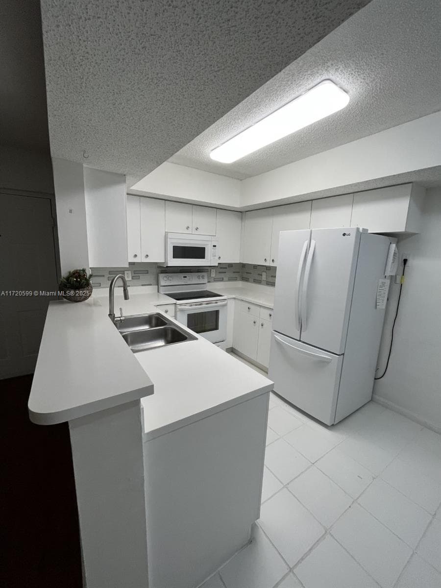 CLUB CARIBE CONDO · #422 in Coconut Creek - Photo 3