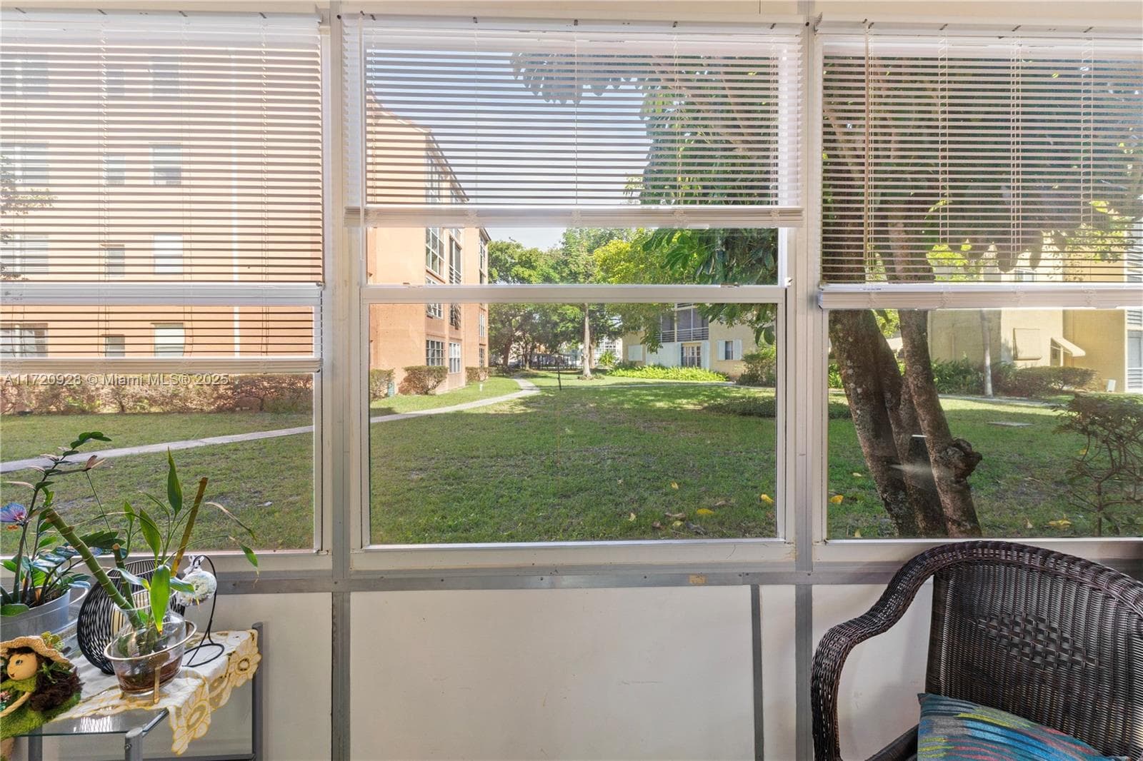 Somerset · #102 in Lauderdale Lakes - Photo 34