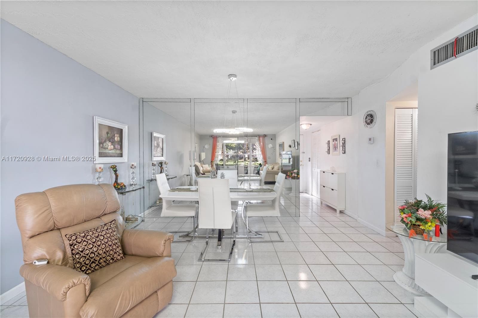 Somerset · #102 in Lauderdale Lakes - Photo 29