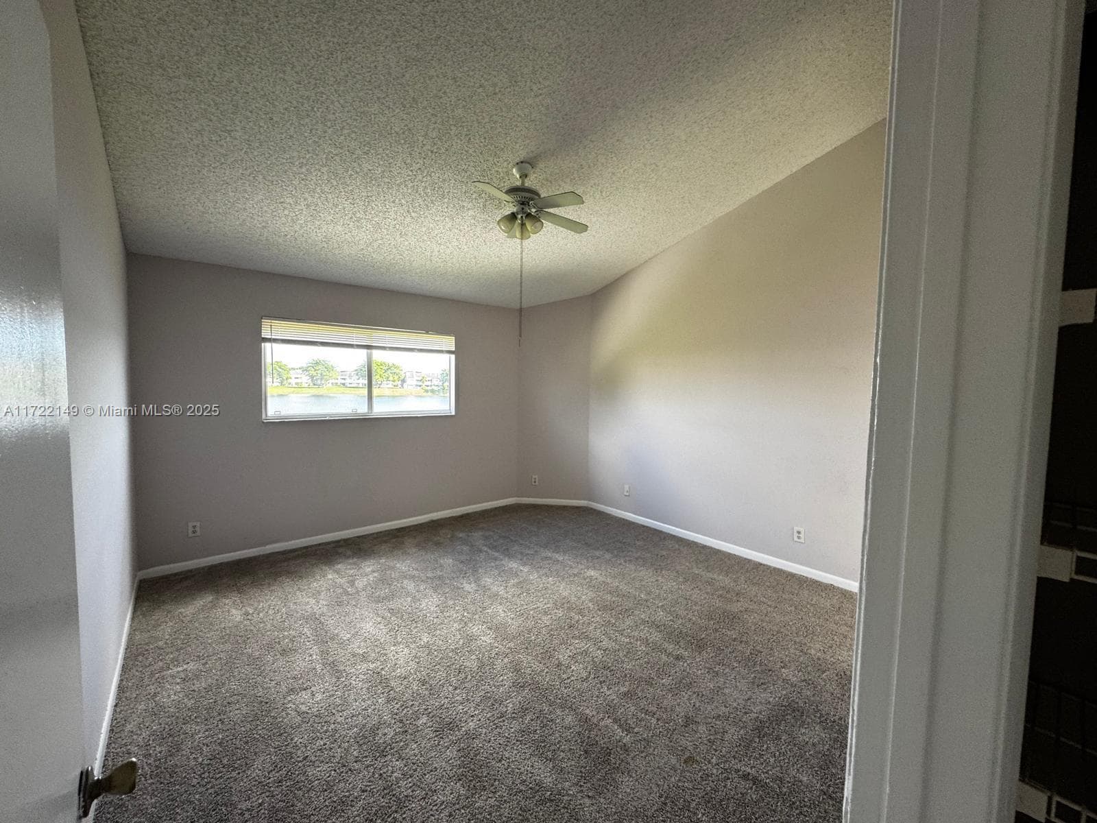 SUMMER LAKE · #208 in Oakland Park - Photo 3