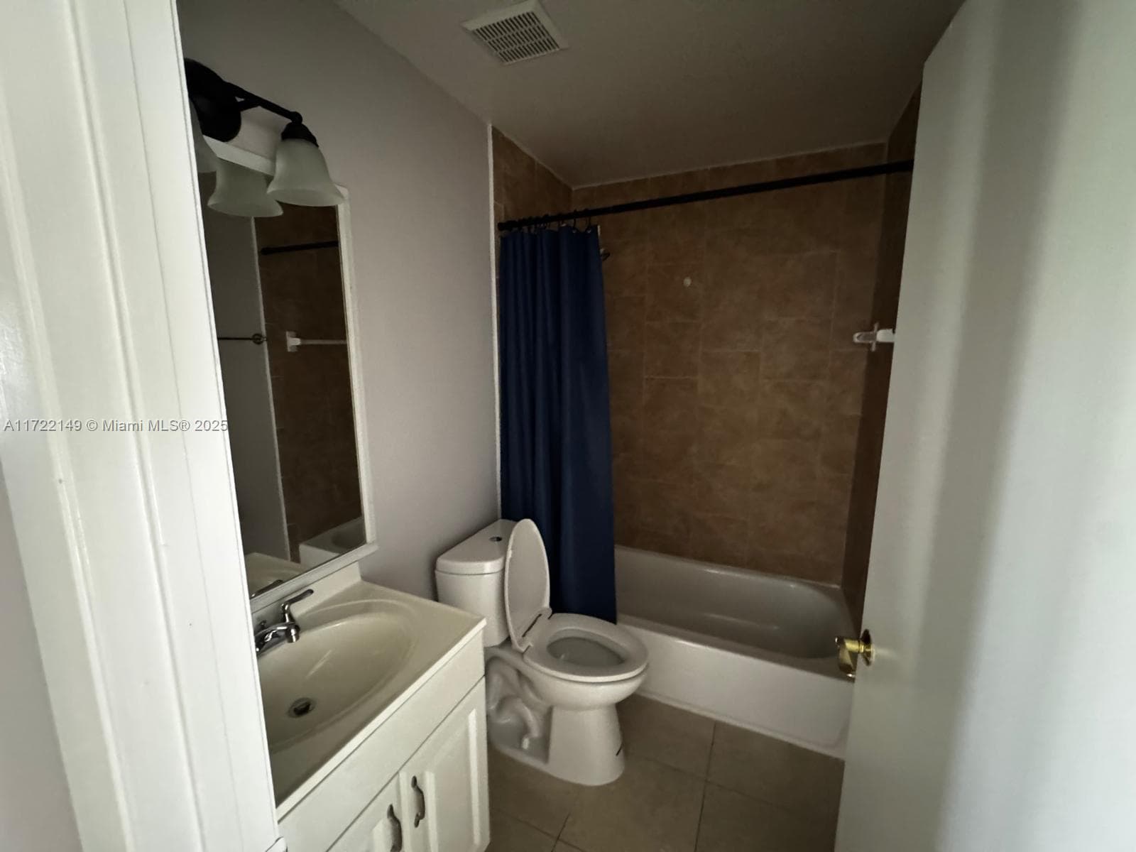 SUMMER LAKE · #208 in Oakland Park - Photo 9