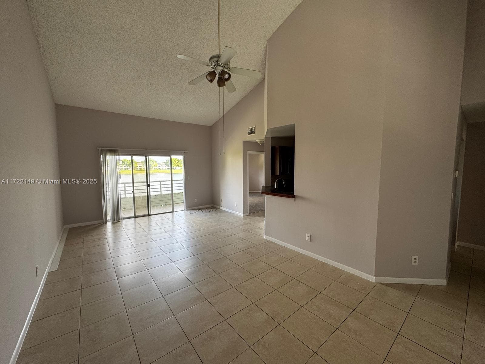 SUMMER LAKE · #208 in Oakland Park - Photo 4
