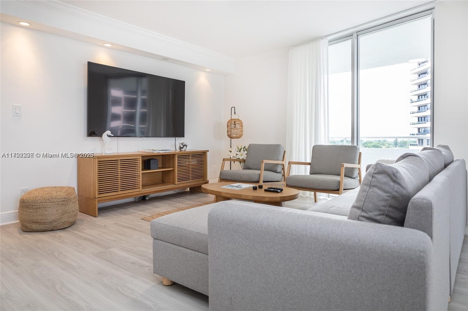 Seacoast 5151 · #812 in Miami Beach - Photo 42