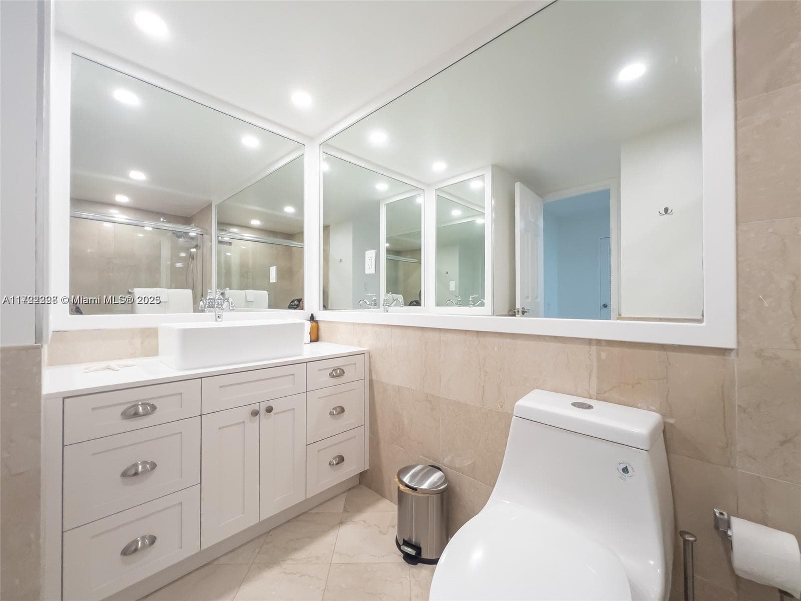 Seacoast 5151 · #812 in Miami Beach - Photo 13