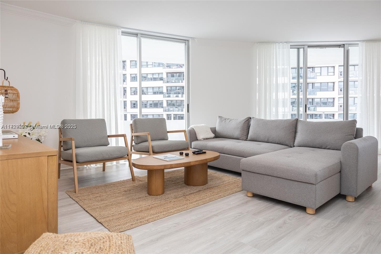 Seacoast 5151 · #812 in Miami Beach - Photo 32
