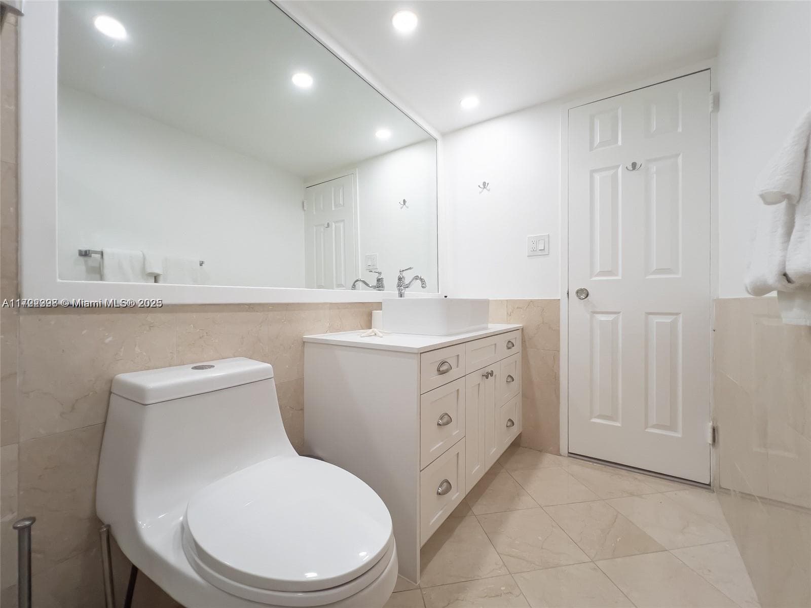 Seacoast 5151 · #812 in Miami Beach - Photo 9