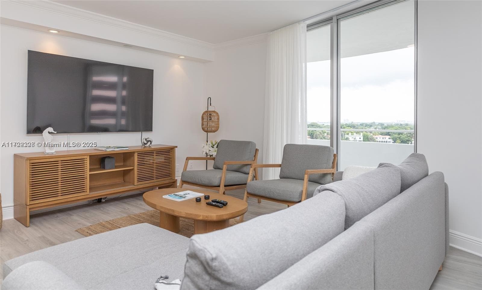 Seacoast 5151 · #812 in Miami Beach - Photo 34
