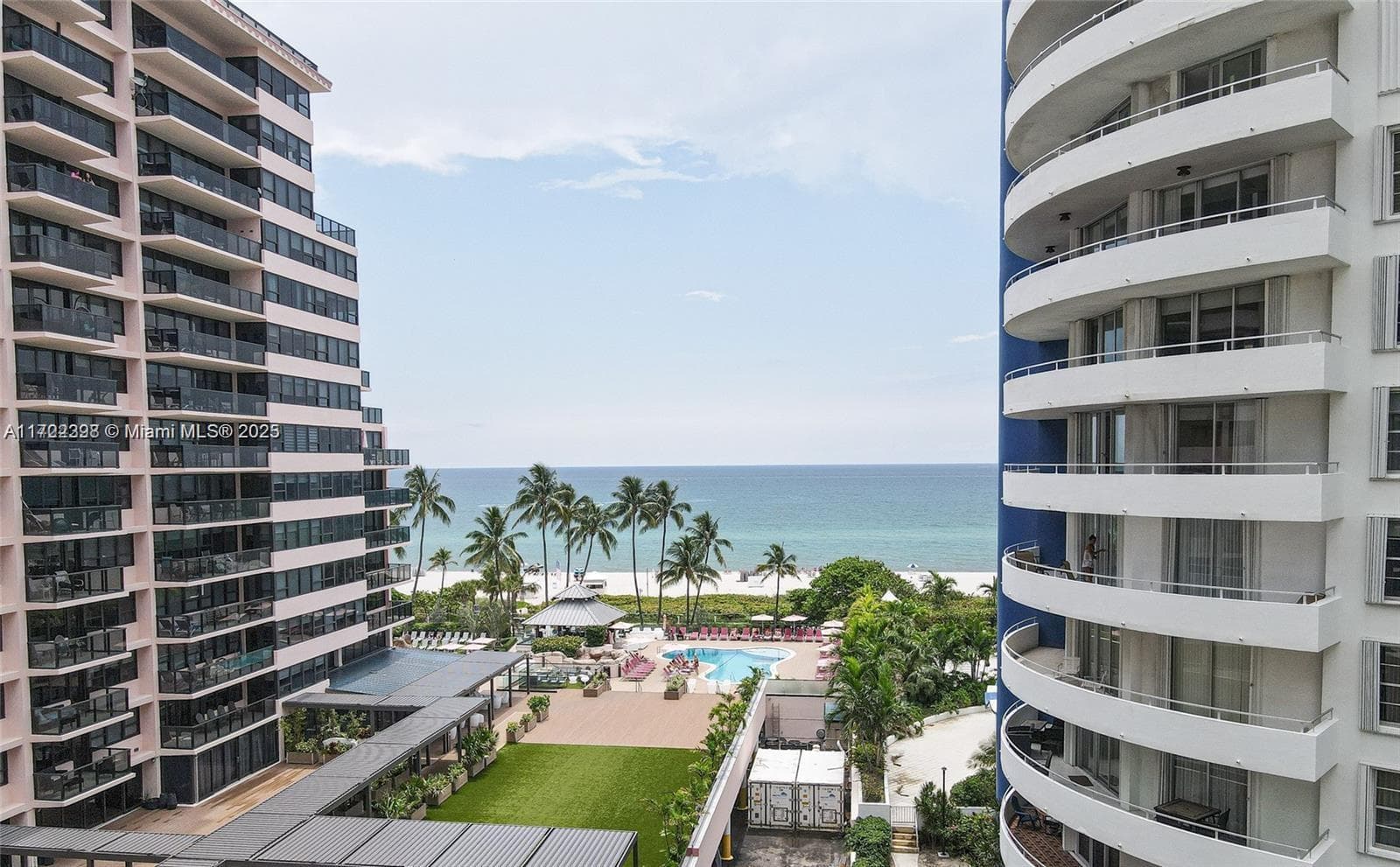 Seacoast 5151 · #812 in Miami Beach - Photo 38