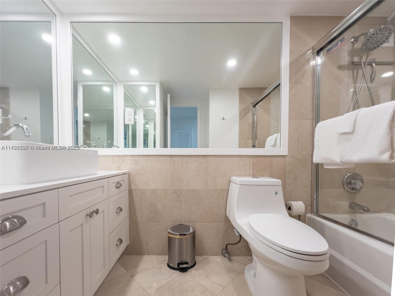 Seacoast 5151 · #812 in Miami Beach - Photo 8