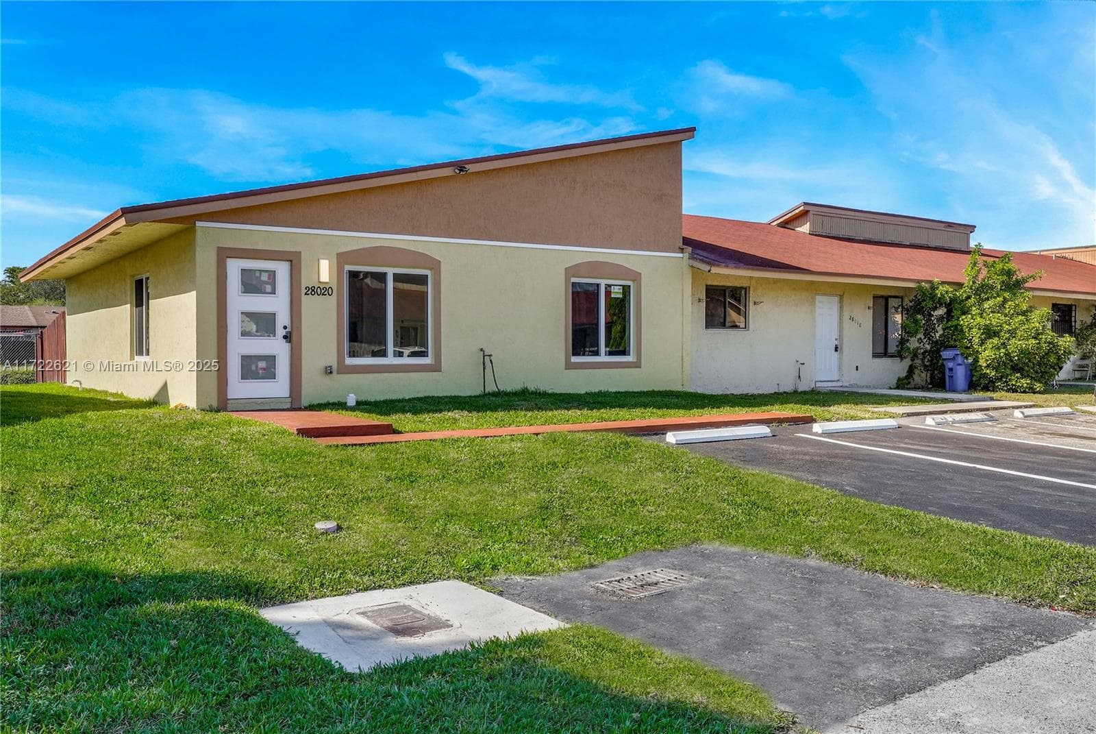 28020 SW 141st Pl #0 photo 4