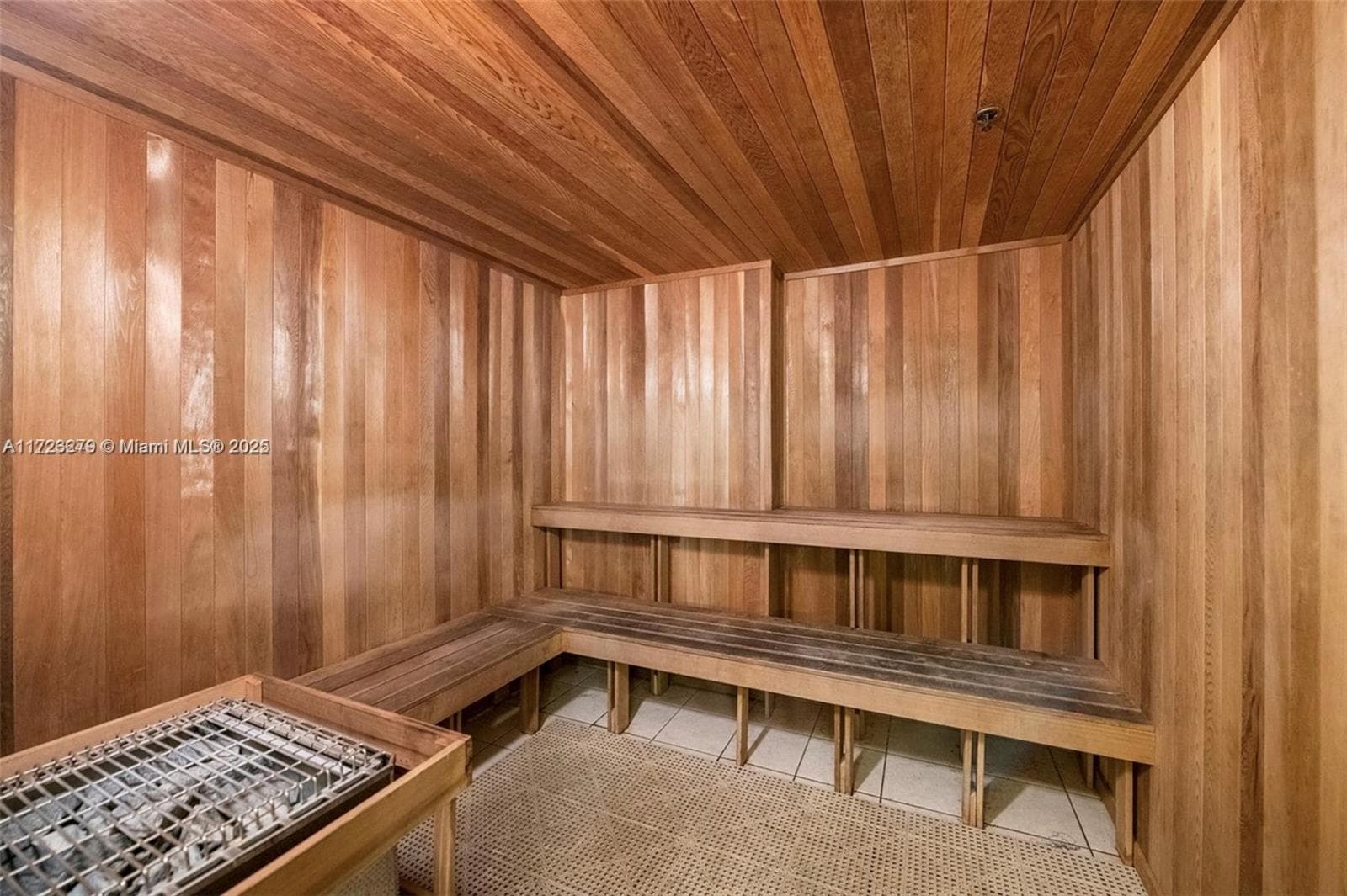 RADIUS CONDO · #421 in Hollywood - Photo 14