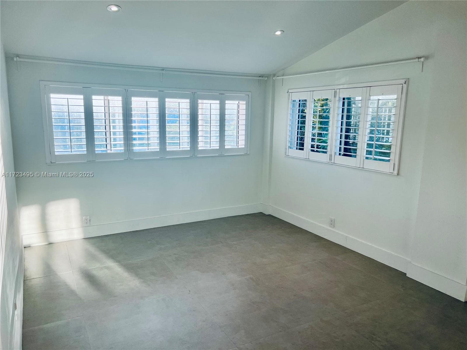 BEDROOM #4