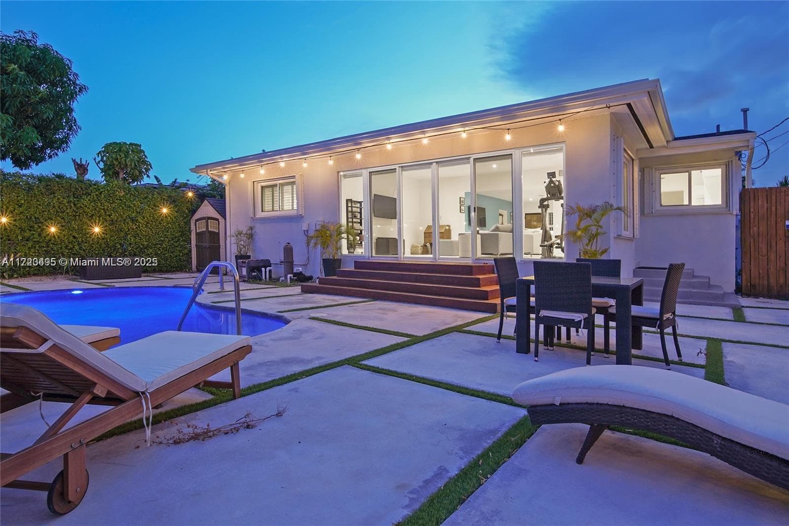7549 Adventure Ave photo 25