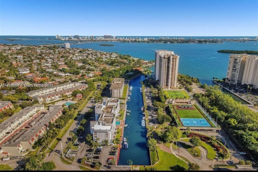 Cricket clubhouse condo · #507 in Miami - Photo 2