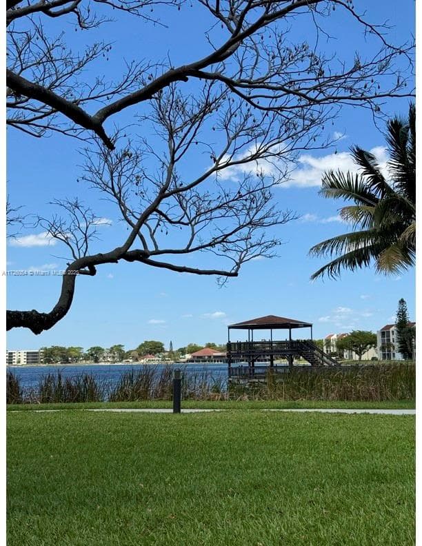 LAKE EMERALD CONDOMINIUM · #202 in Oakland Park - Photo 17